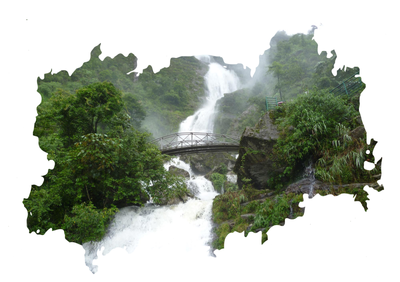 When is the best time to travel to Silver Waterfall in Sapa?